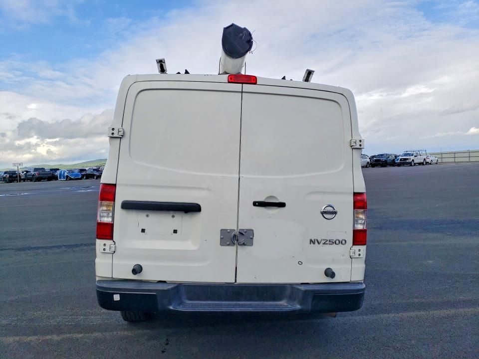 2018 Niss NV Cargo 2500 HD S S