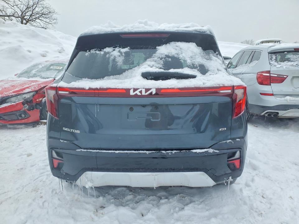 2025 KIA Seltos s