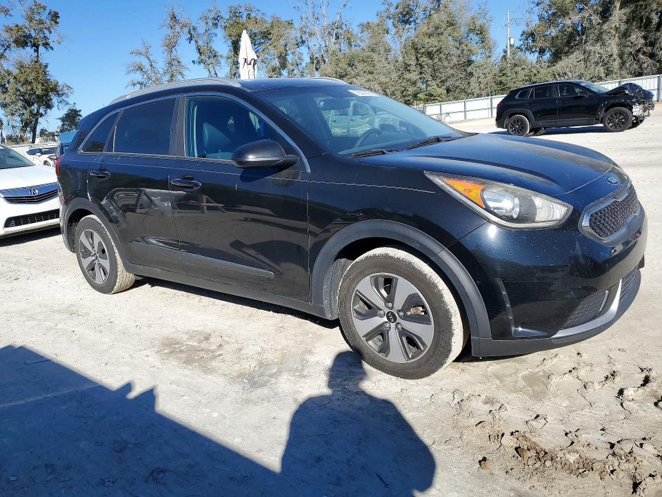 2018 KIA Niro fe