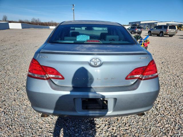 2005 Toyota Avalon Limited