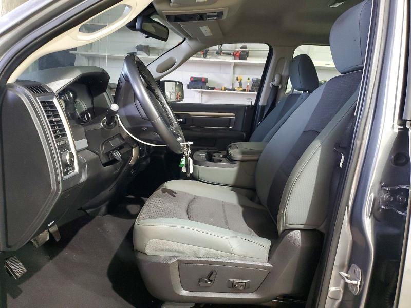 2013 Dodge Ram 1500 slt