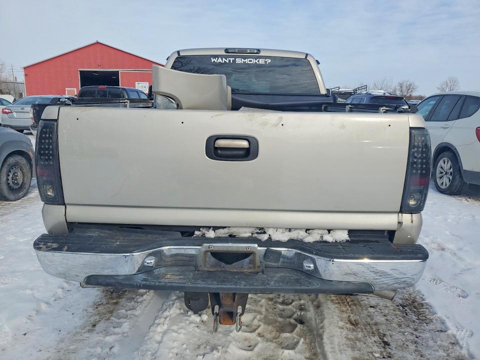2004 GMC Sierra K2500 Heavy Duty