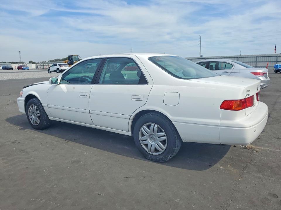 2001 Toyota Camry le