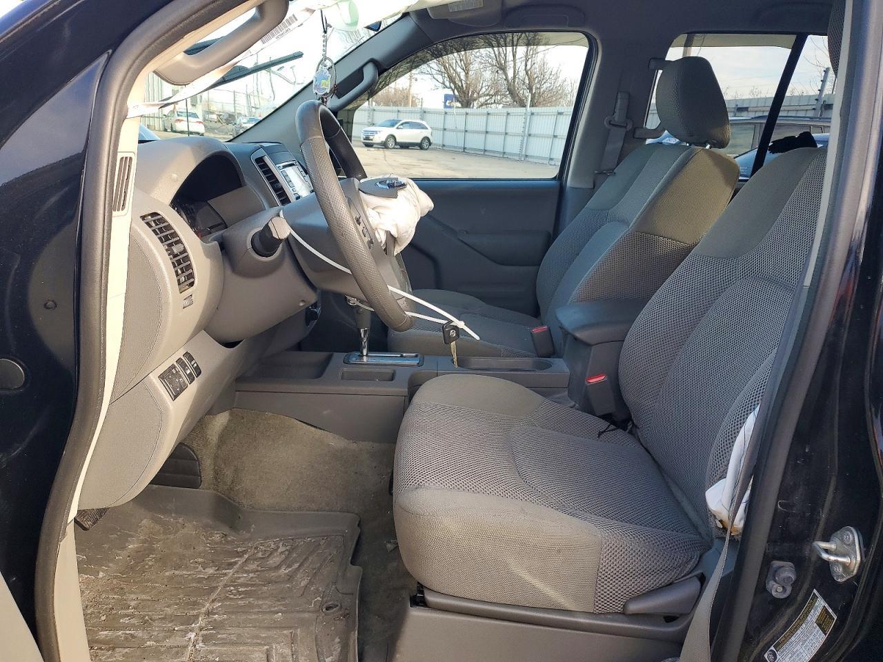 2017 Nissan Frontier SV