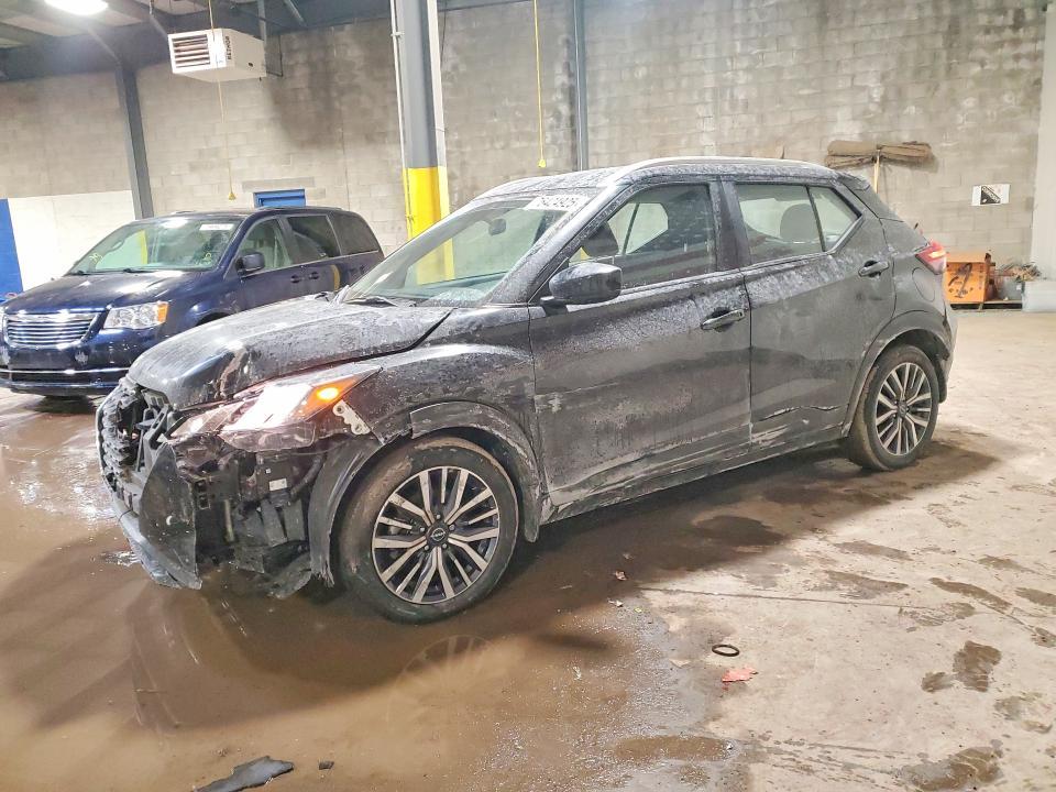 2023 Nissan Kicks sv