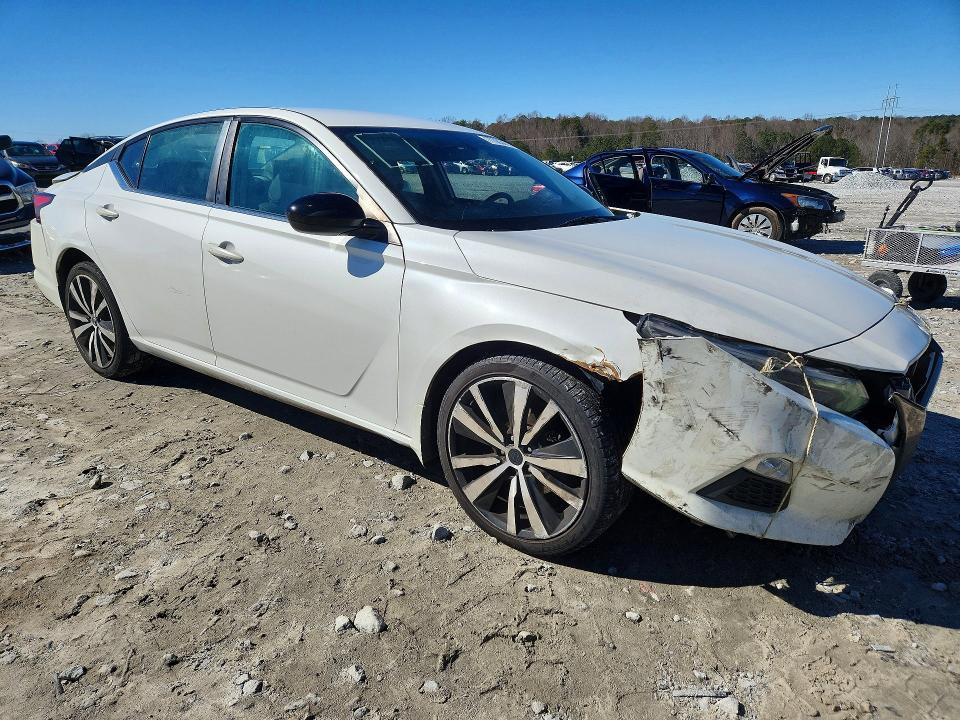 2019 Nissan Altima sr