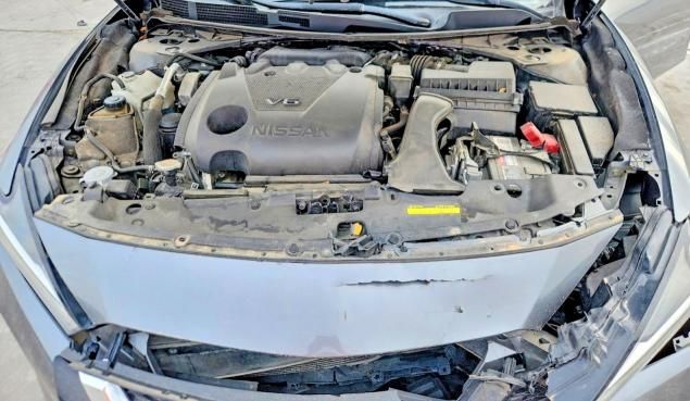 2019 Nissan Maxima s