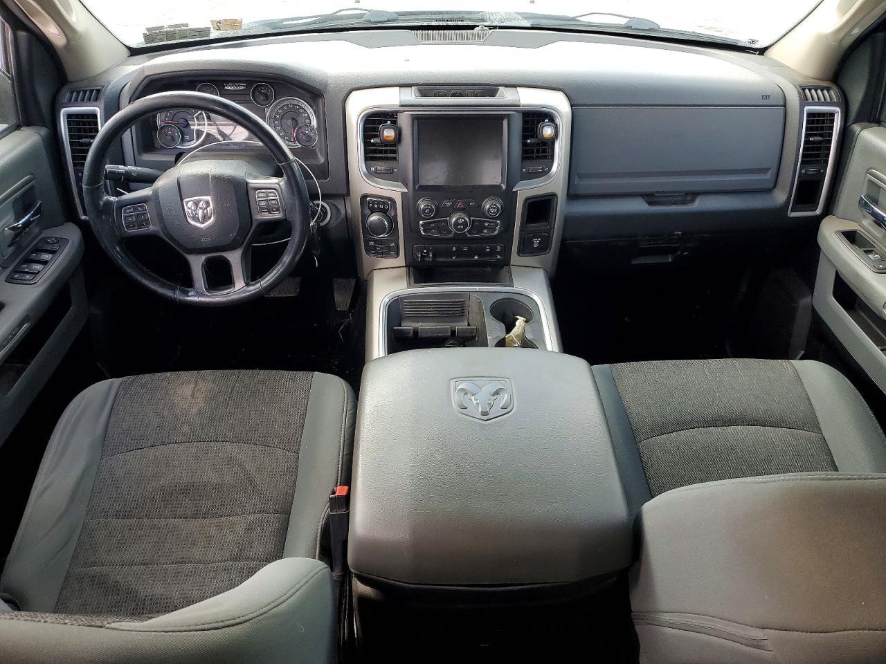 2015 Dodge RAM 1500 SLT