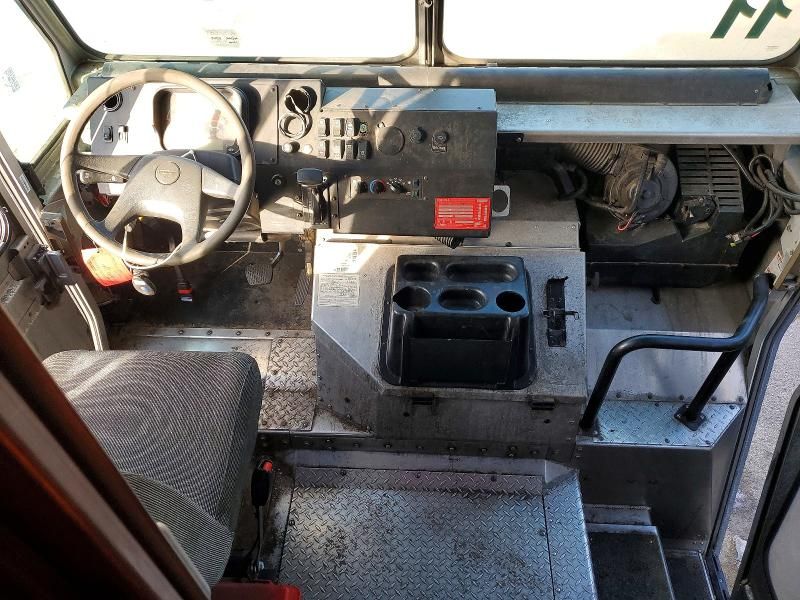 2020 Freightliner Mt45 Delivery van