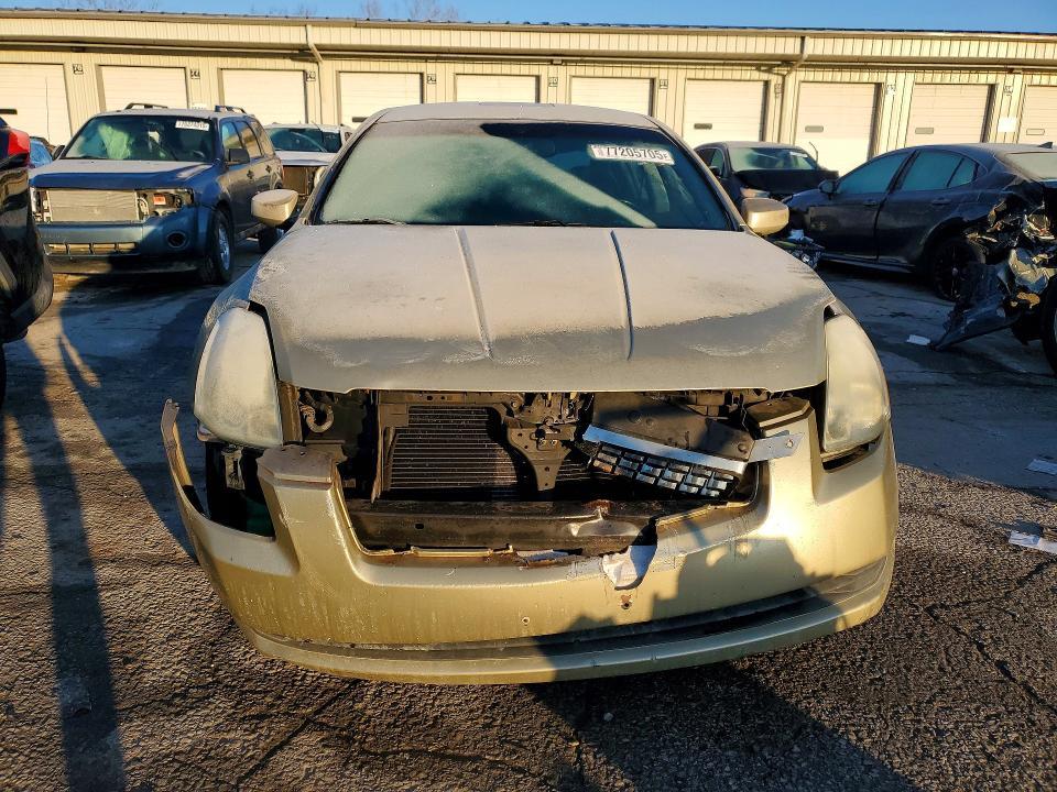 2004 Nissan Maxima
