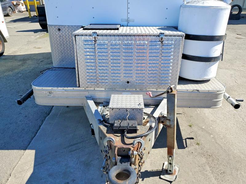 2000 Featherlite Fiber Optic Splicing Trailer