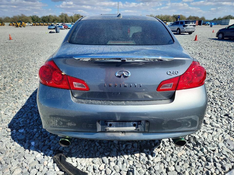 2015 Infiniti Q40