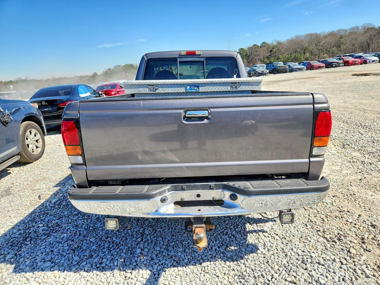 2000 Mazda B3000