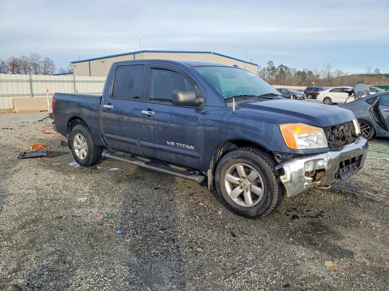 2014 Nissan Titan SV