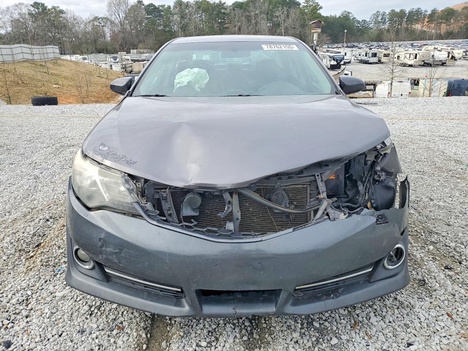 2014 Toyota Camry se