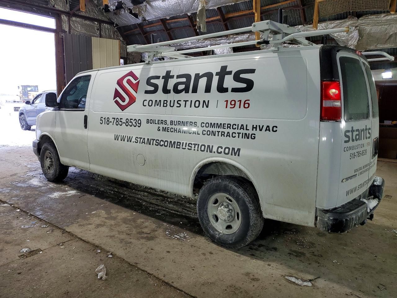 2022 Chevrolet Express G2500