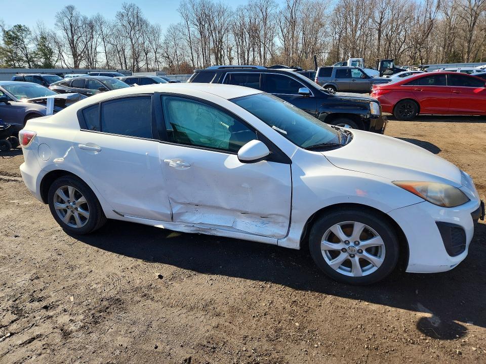 2010 Mazda 3 I