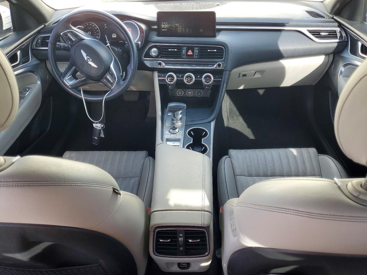 2022 Genesis G70 2.0t