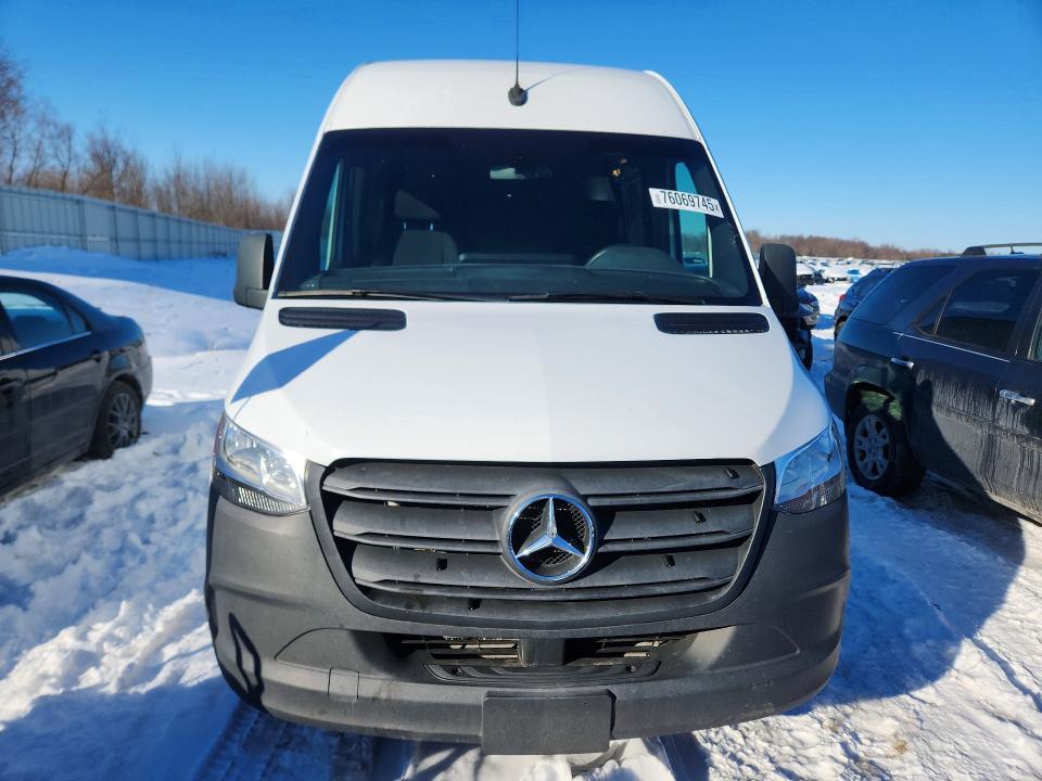 2021 Mercedes-Benz 2021 Mercedes Benz Sprinter 2500 Delivery van