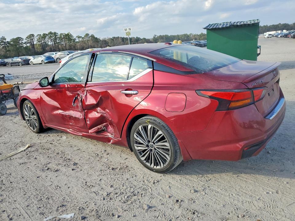 2023 Nissan Altima sl