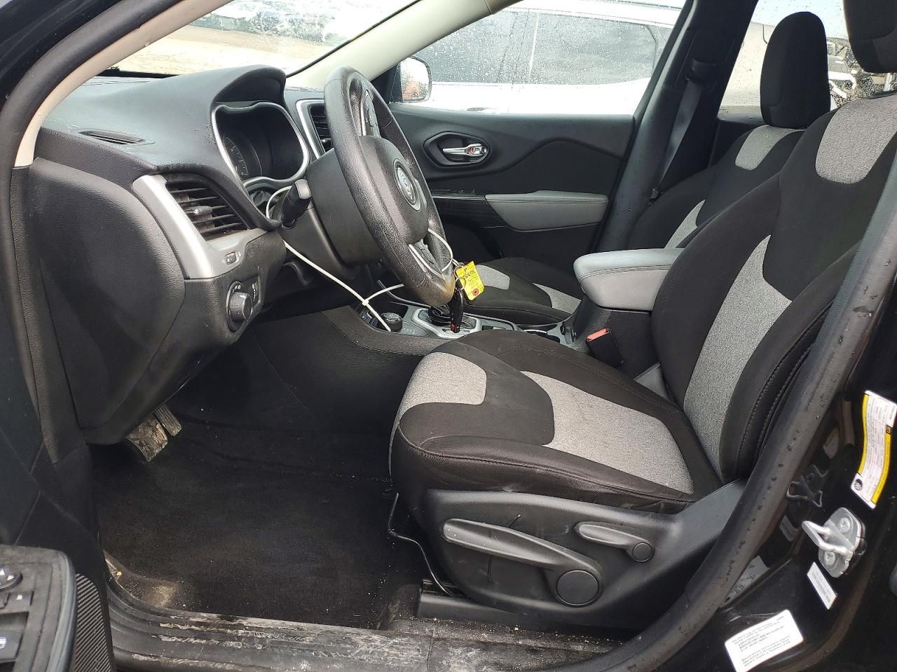 2014 Jeep Cherokee Sport