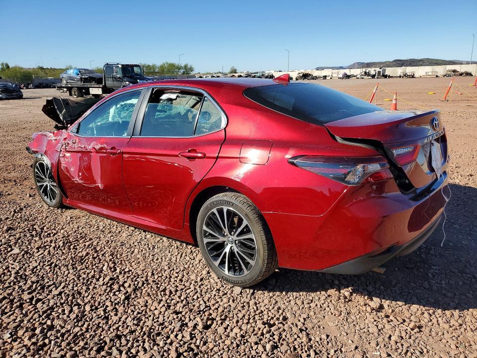2022 Toyota Camry le