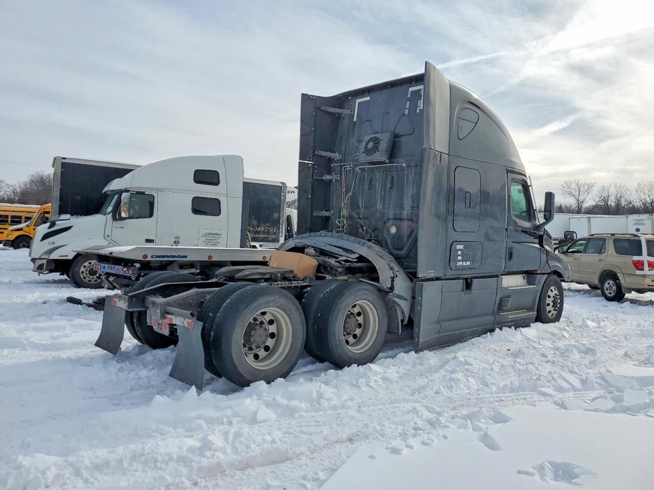 2021 Freightliner Cascadia 126 Semi Truck