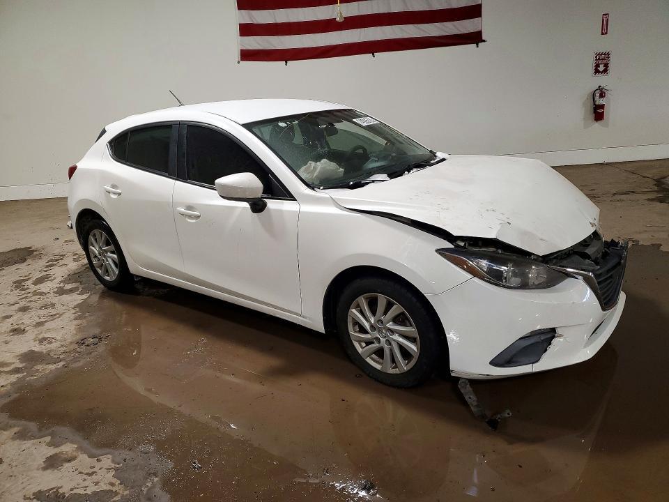 2015 Mazda 3 Sport