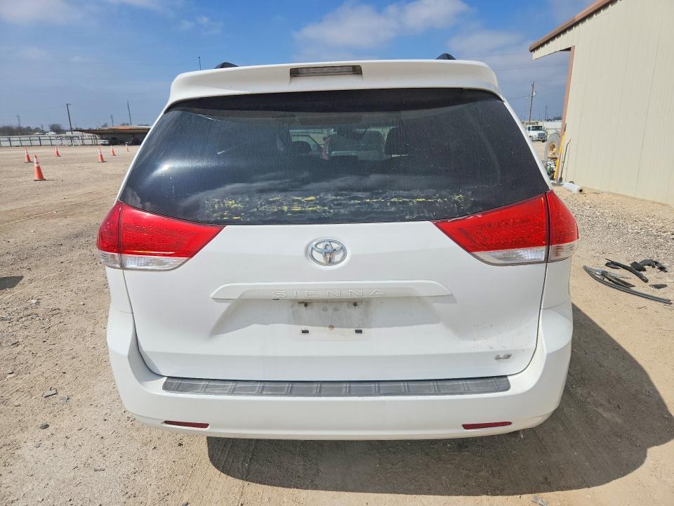 2014 Toyota Sienna