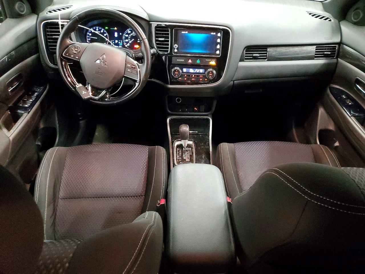 2018 Mitsubishi Outlander se
