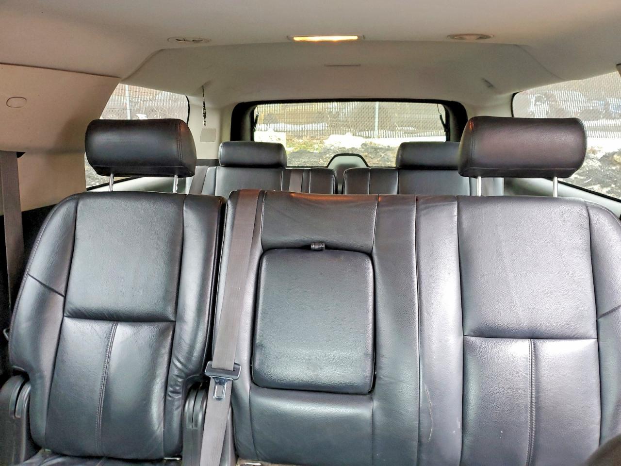 2010 Chevrolet Suburban K1500 ls