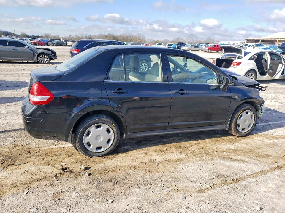 2008 Nissan Versa s
