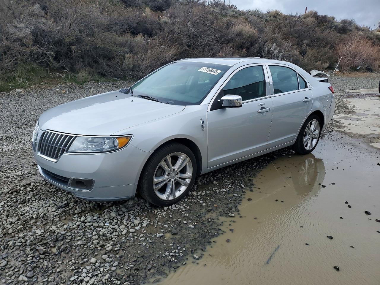 2012 Lincoln Townhouse MKZ