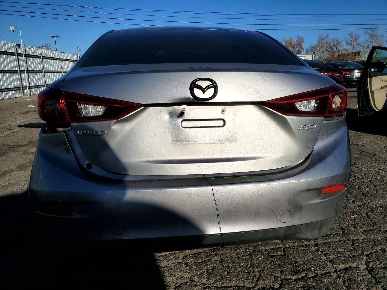2015 Mazda 3 Sport