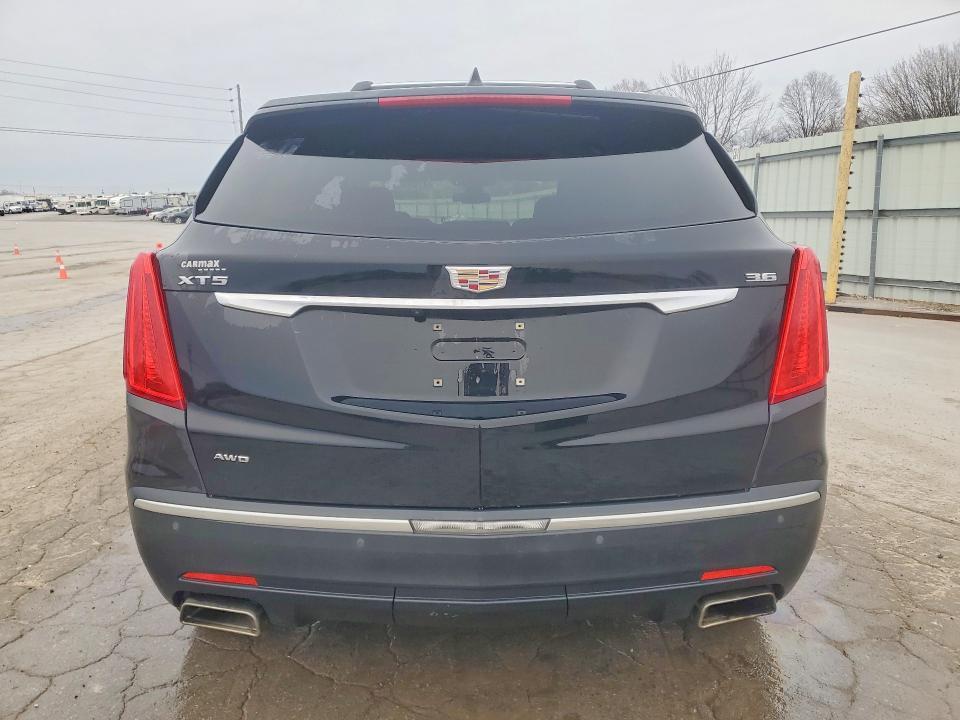 2017 Cadillac XT5 Luxury