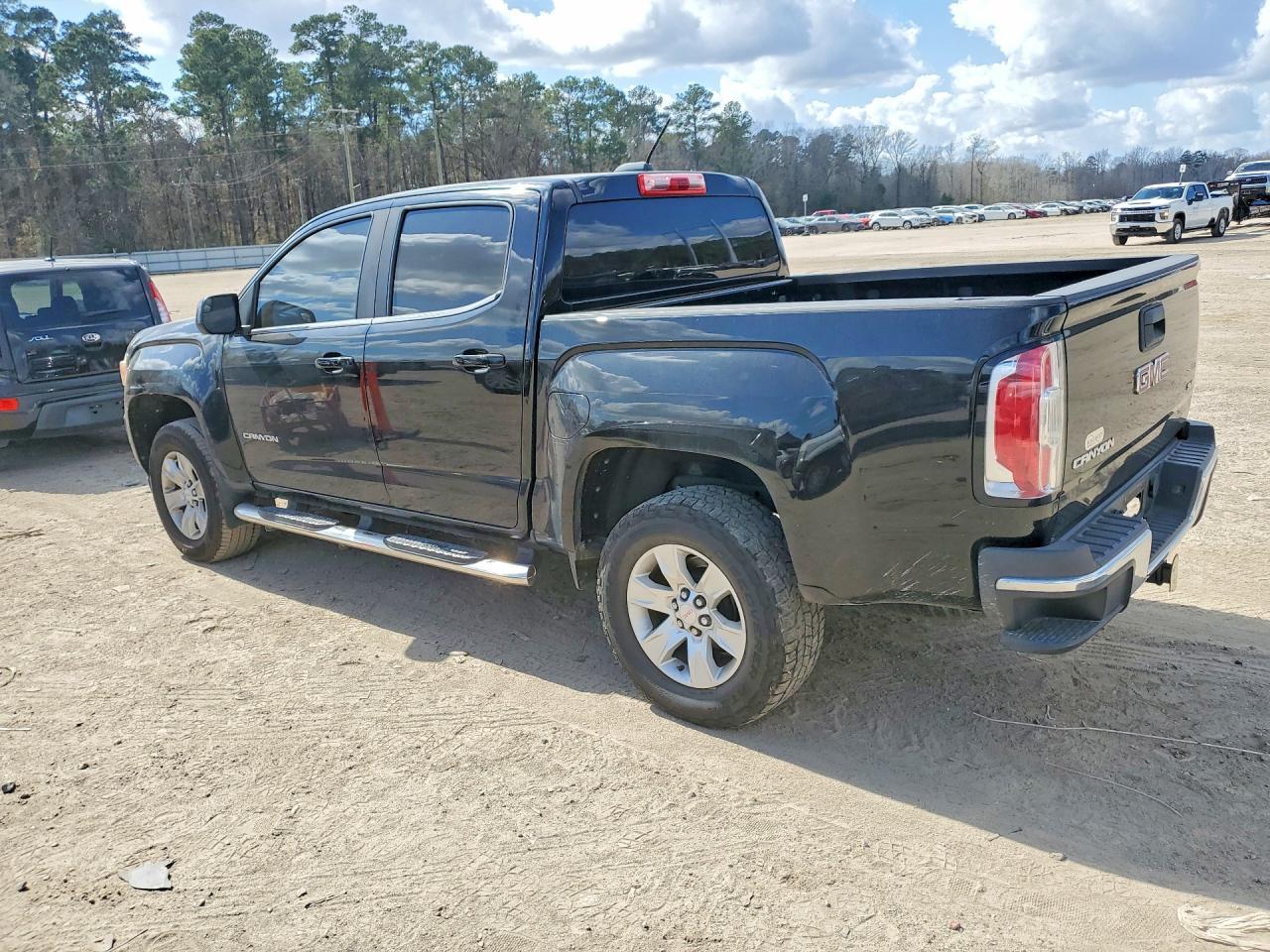 2017 GMC Canyon SLE