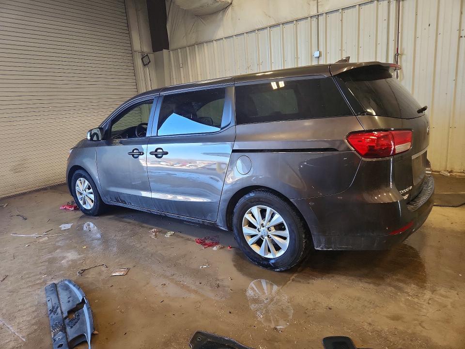 2017 KIA Sedona lx