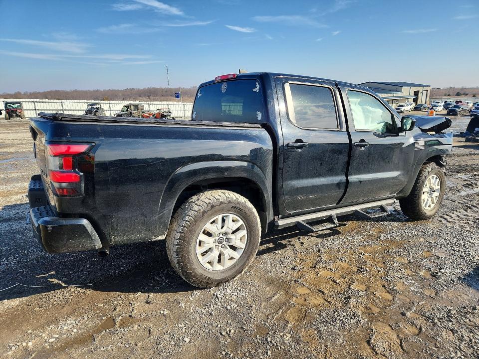 2022 Nissan Frontier s