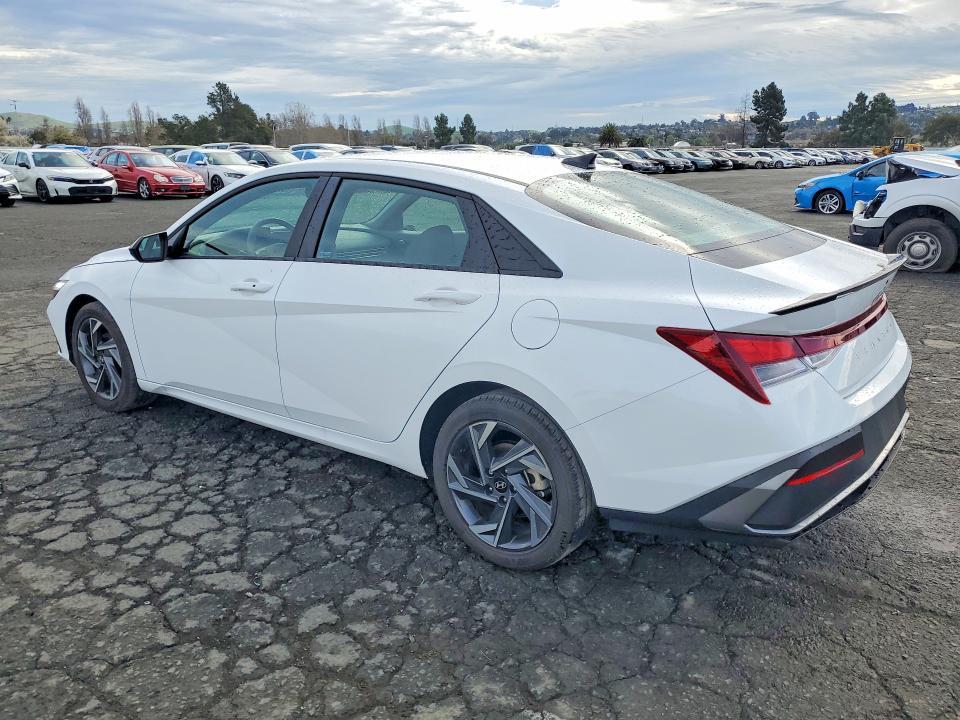 2025 Hyundai Elantra sel Sport