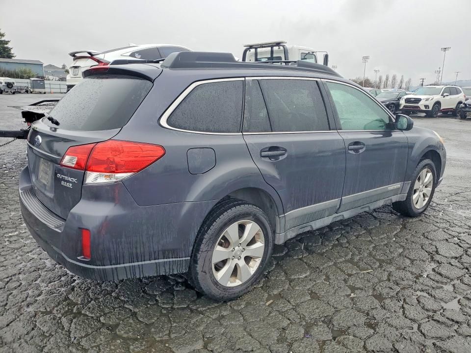 2010 Subaru Outback 2.5i Limited