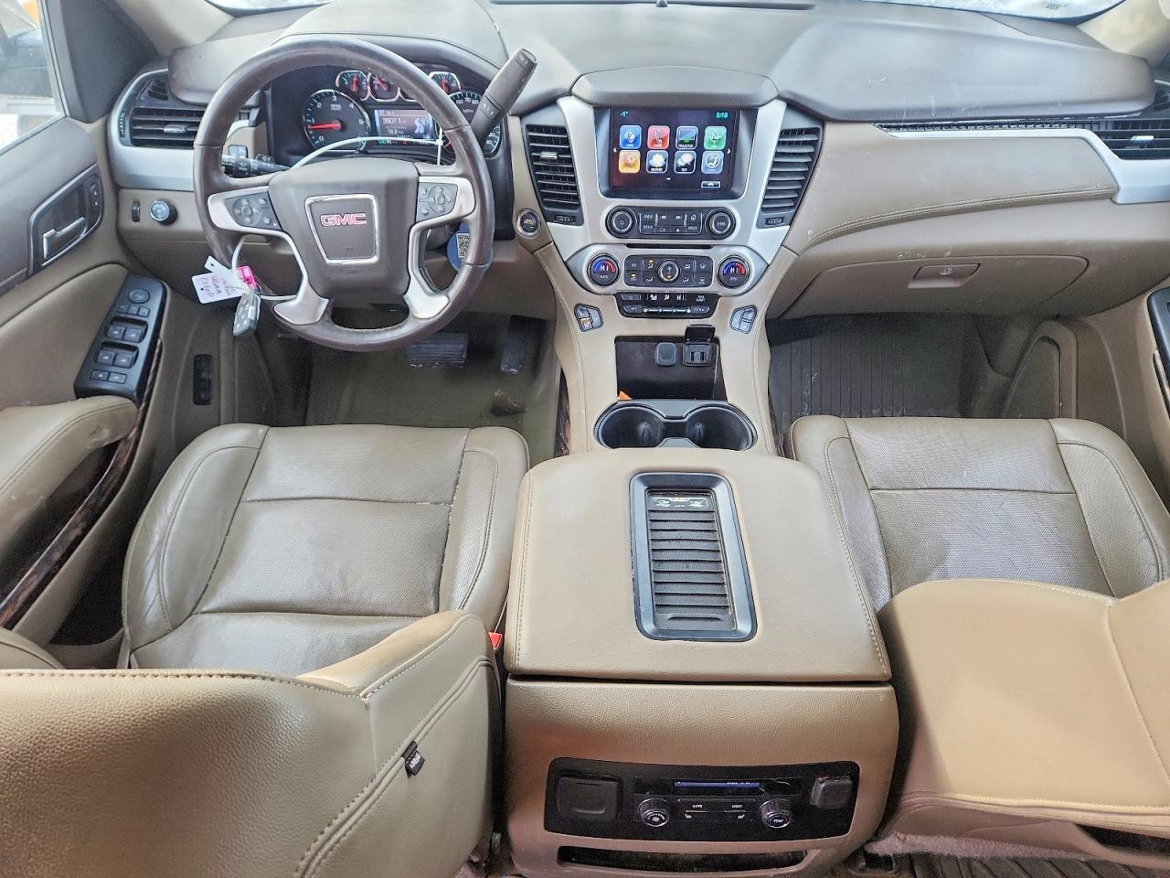 2017 GMC Yukon slt