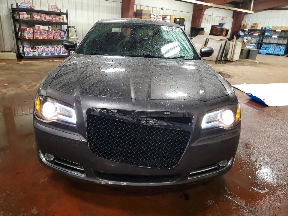 2014 Chrysler 300 s