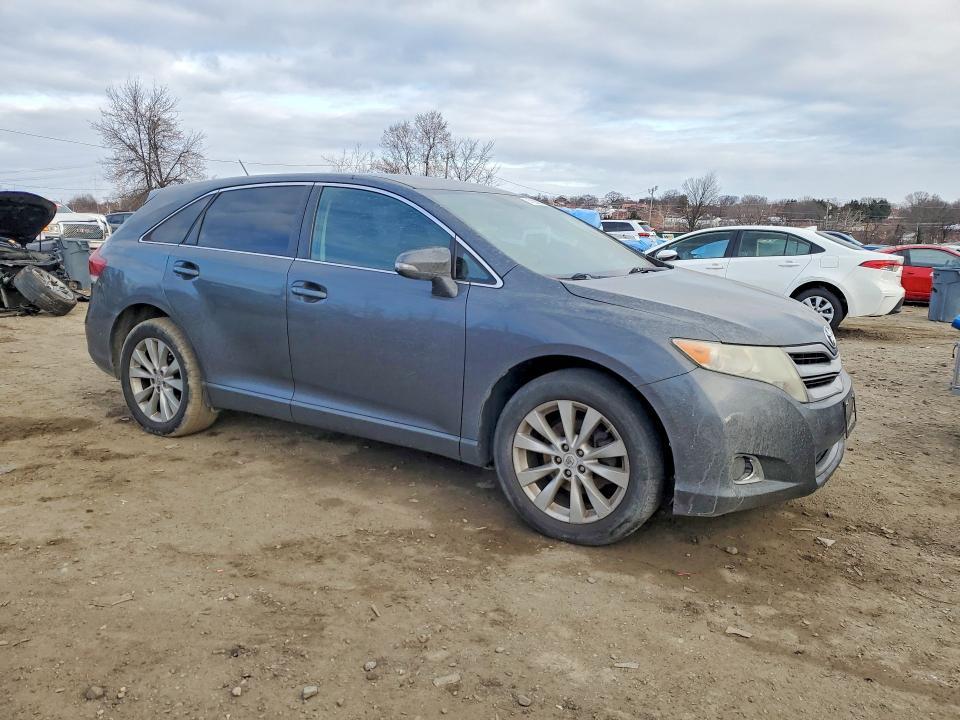 2013 Toyota Venza le