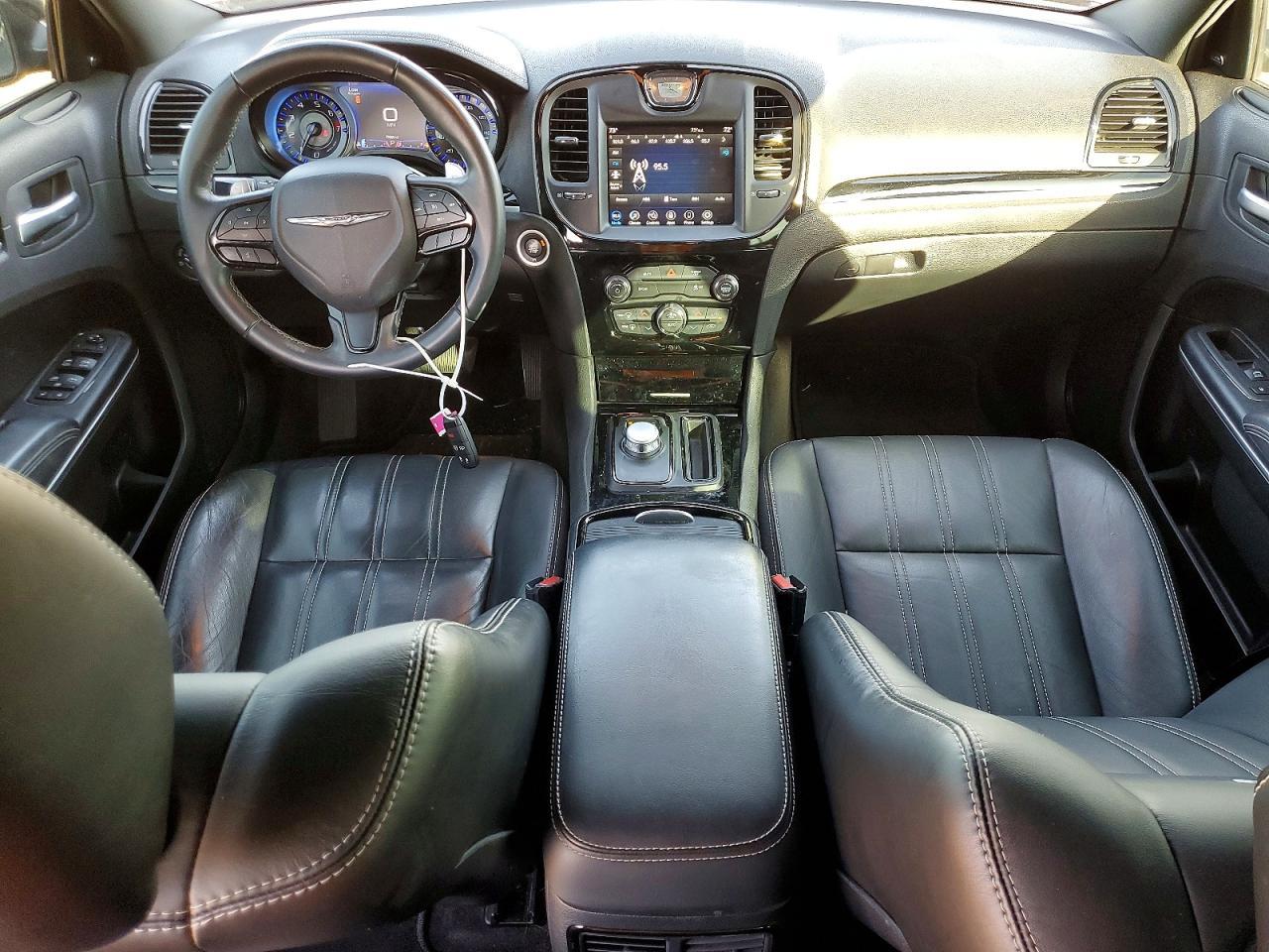 2018 Chrysler 300 s