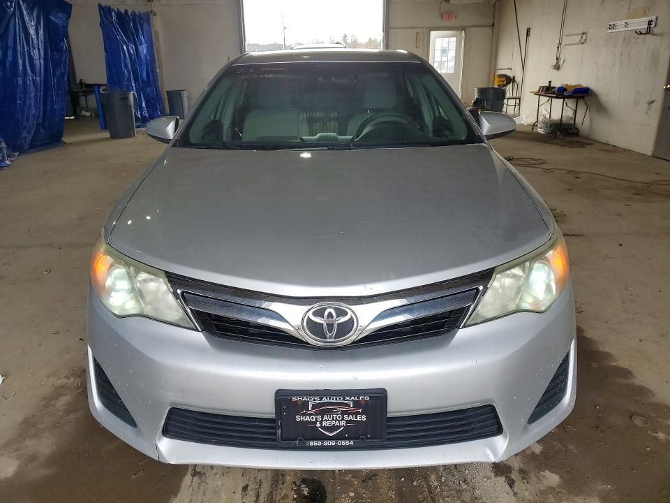 2013 Toyota Camry l