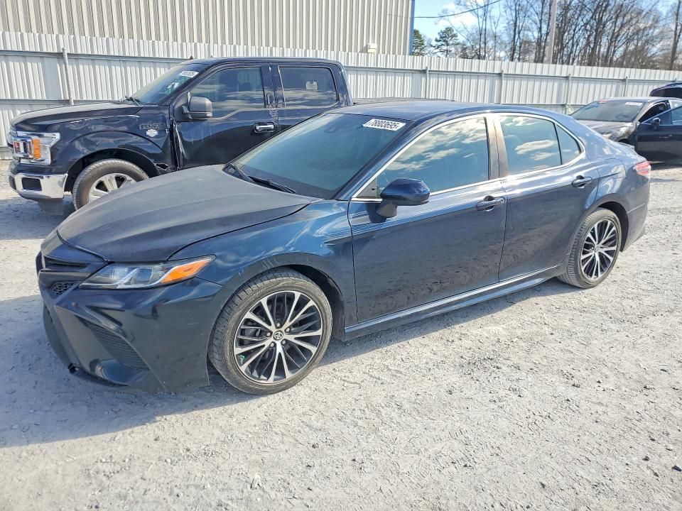 2018 Toyota Camry se