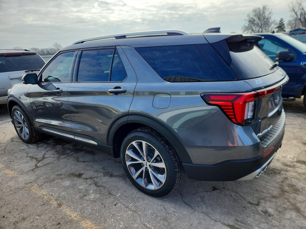 2025 Ford Explorer Platinum