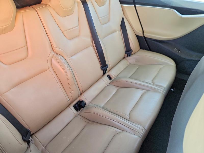 2015 Tesla Model s 85D