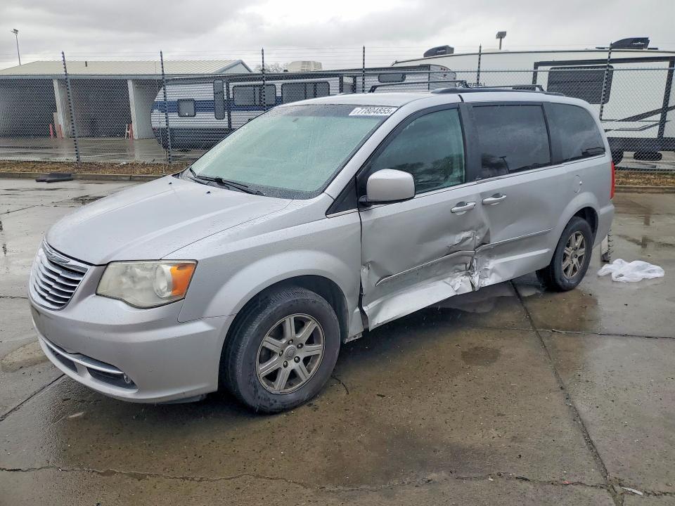 2012 Chrysler Town & Country Touring