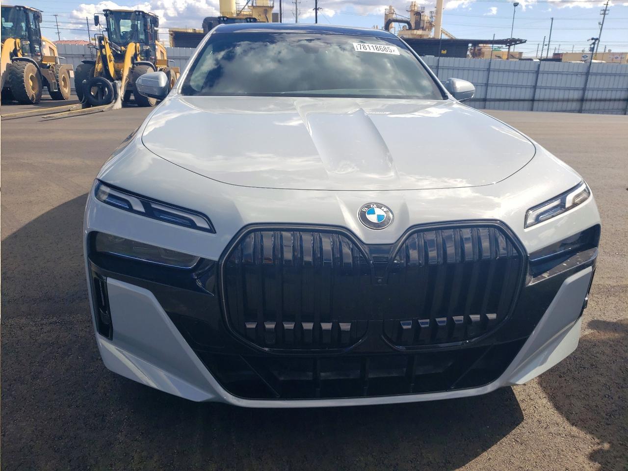 2024 BMW 740 i
